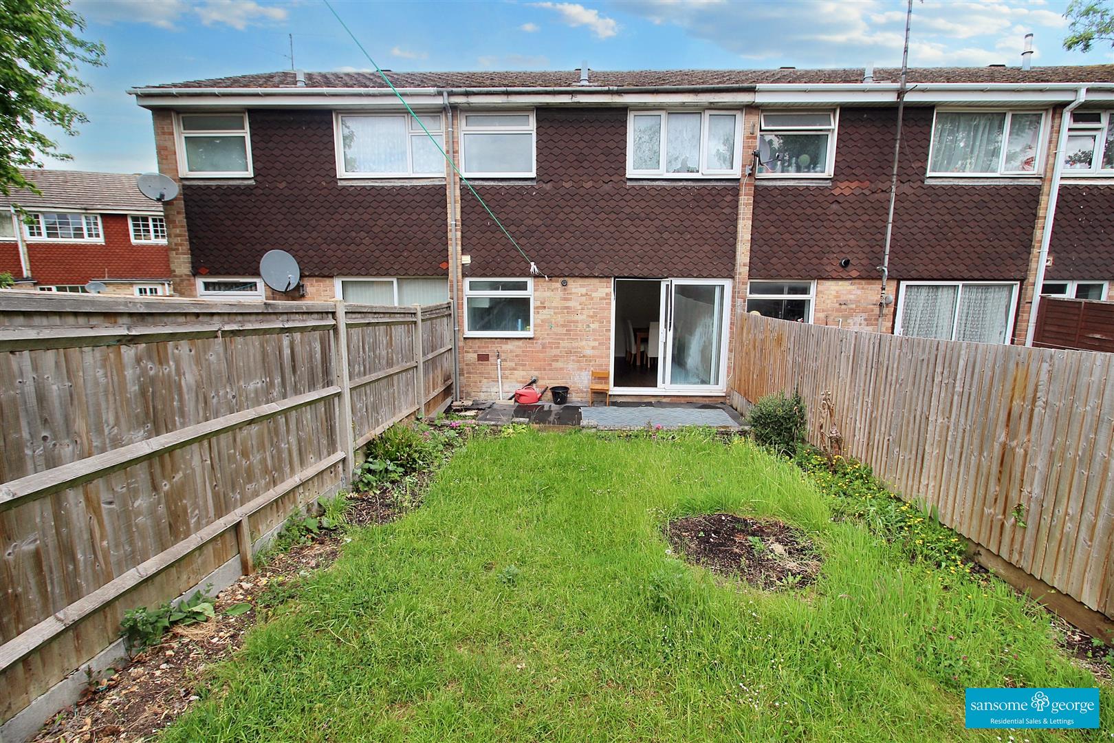 Barnwood Close, Reading, Berkshire